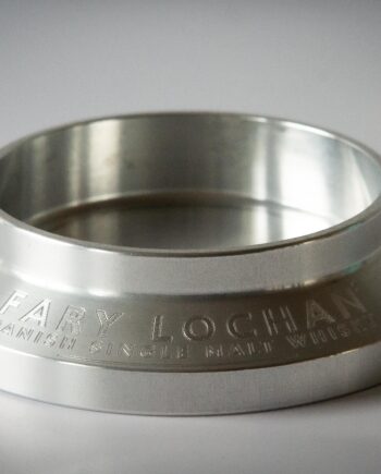 Bottle collar with logo