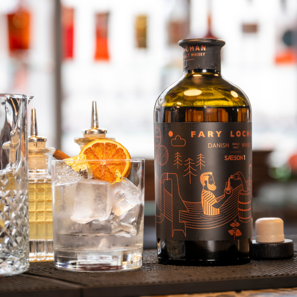SÆSON whiskyserie af Fary Lochan